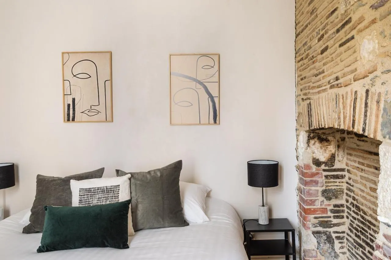 La Tourelle & L'Honore - 2 Appartements Dans Le Centre Historique De Rennes 0*,